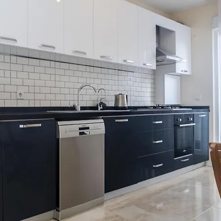 Modern And Central Flat With Balcony In Maltepe * Κωνσταντινούπολη